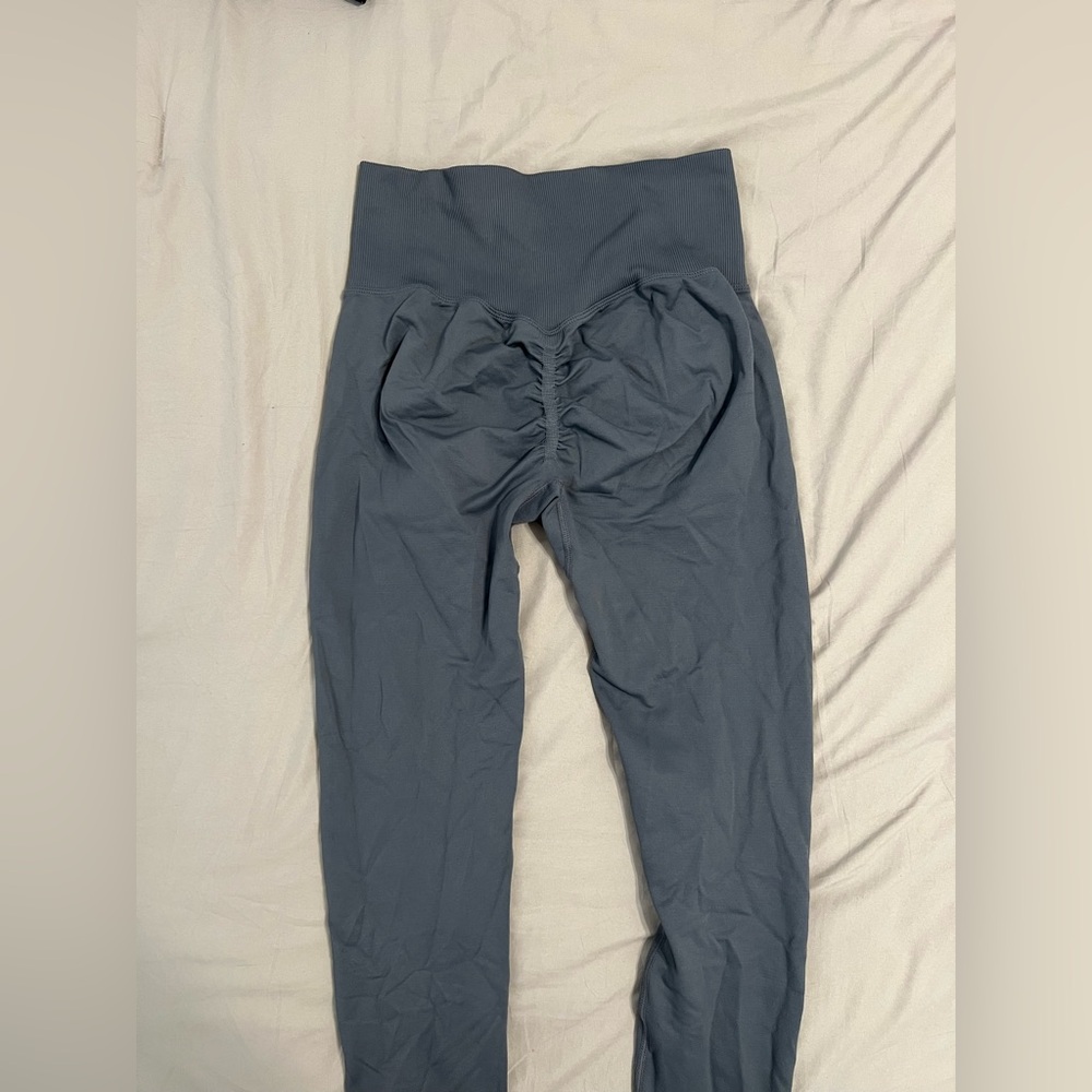 Scrunch butt leggings